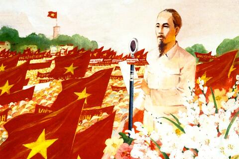“Cờ đỏ bay quanh tóc bạc Bác Hồ!”