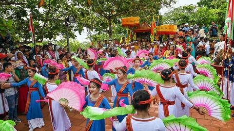 Tiếp tục quán triệt quan điểm của Đảng về đoàn kết tôn giáo và nhiệm vụ, giải pháp tăng cường công tác vận động đồng bào theo tôn giáo hiện nay