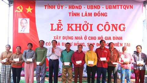 Trưởng Ban Nội chính Trung ương Phan Đình Trạc dự Lễ khởi công xây dựng nhà cho người dân Lâm Đồng