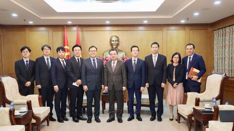 Trưởng Ban Chính sách, chiến lược Trung ương tiếp Đại sứ Hàn Quốc tại Việt Nam