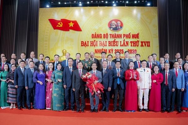 Xây dựng thành phố Huế phát triển theo hướng xanh - thông minh - giàu bản sắc