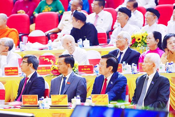 Đẩy mạnh đổi mới, đột phá, đưa tỉnh Vĩnh Long phát triển nhanh và bền vững trong kỷ nguyên mới