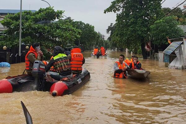 Thông báo kết luận của Bộ Chính trị về khắc phục mưa, lũ đặc biệt lớn ở Trung Bộ