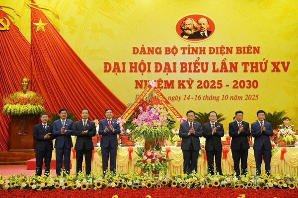 Đưa Điện Biên trở thành tỉnh phát triển theo hướng kinh tế xanh, thông minh, bền vững, vươn lên phát triển khá trong khu vực