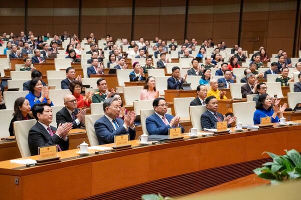 Bế mạc Kỳ họp thứ 10, Quốc hội khóa XV: Hoàn thiện thể chế cho giai đoạn phát triển mới