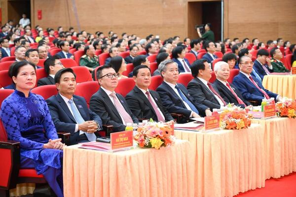 Phấn đấu đưa Nghệ An trở thành tỉnh khá, cực tăng trưởng tầm quốc gia trong kỷ nguyên phát triển mới